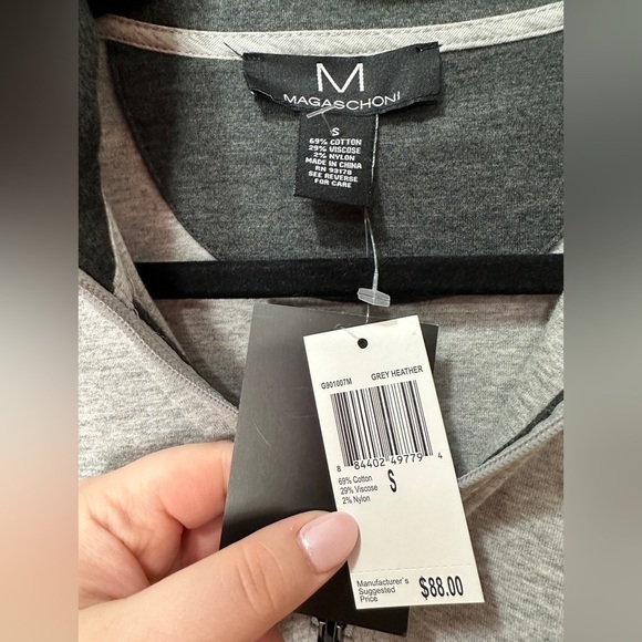 NWT Magaschoni Men’s Sz Small Gray Quarter Zip Sweater Viscose Relaxed Fit - Picture 3 of 3